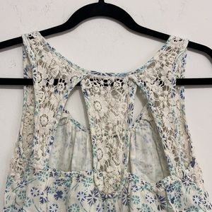 O’Neill 100% cotton lined lace embroidered tank